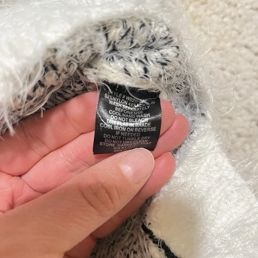 Sanctuary Women's Striped Plaid White Black‎ Soft Pullover Sweater Size XS